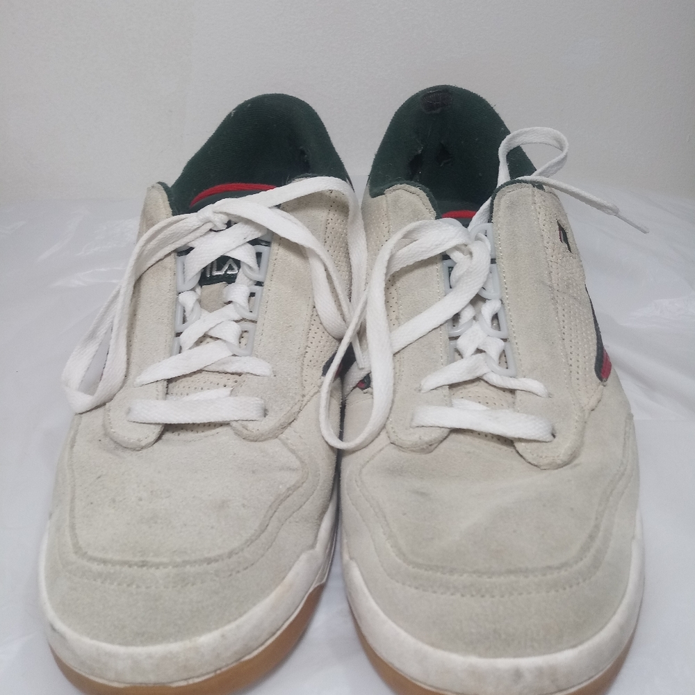 Fila athletic shoes. ➗ - Picture 3 of 7